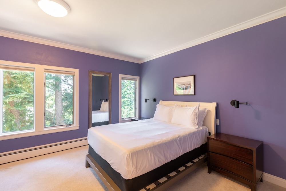 Tahoe Star by Avantstay 7mins to Incline Village, Luxe Mansion view 3
