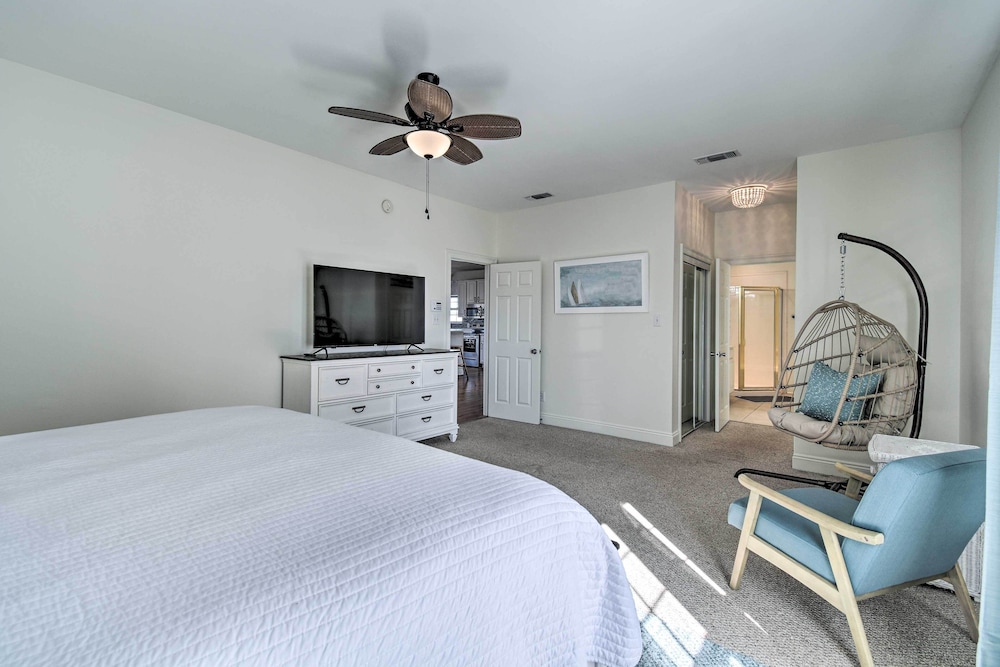 Pool Access & Steps to Beach: Coastal Getaway! view 4