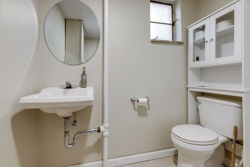 10 Mi to Dtwn Cincinnati: Home w/ Patio & Yard!