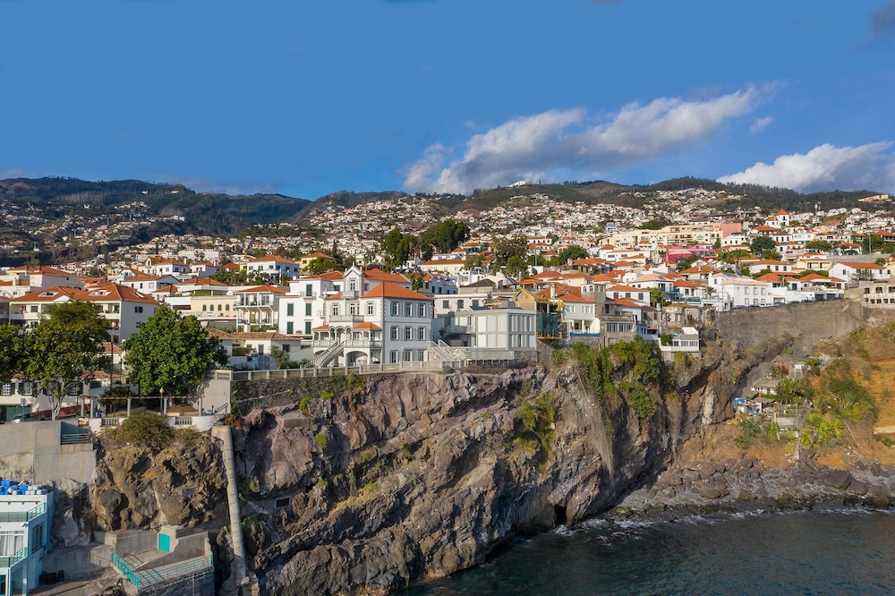 Luxury Barreirinha House view 4