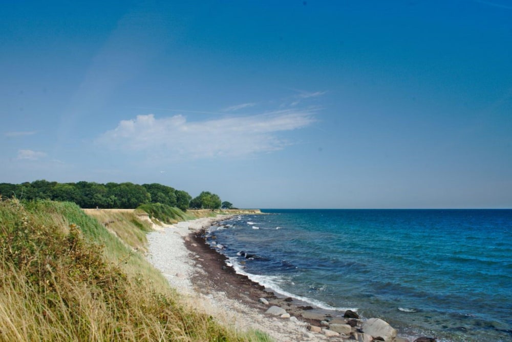 Coastal Comfort With Garden