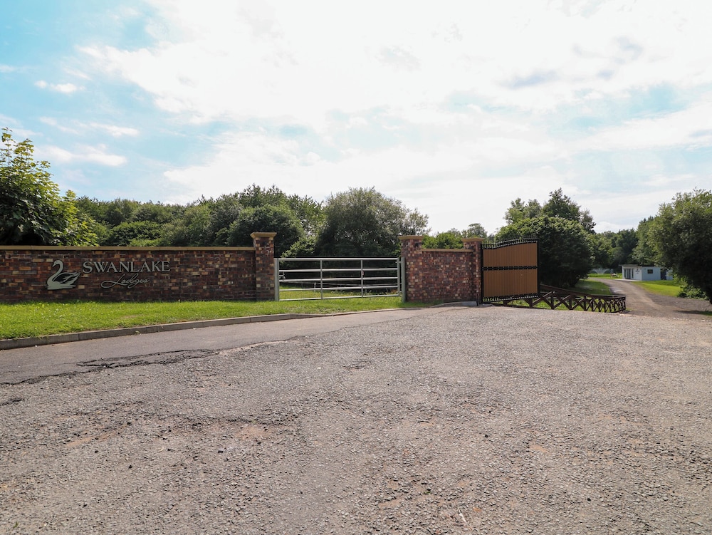 Swan Lodge