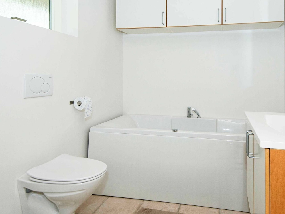 6 Person Holiday Home in Knebel view 4