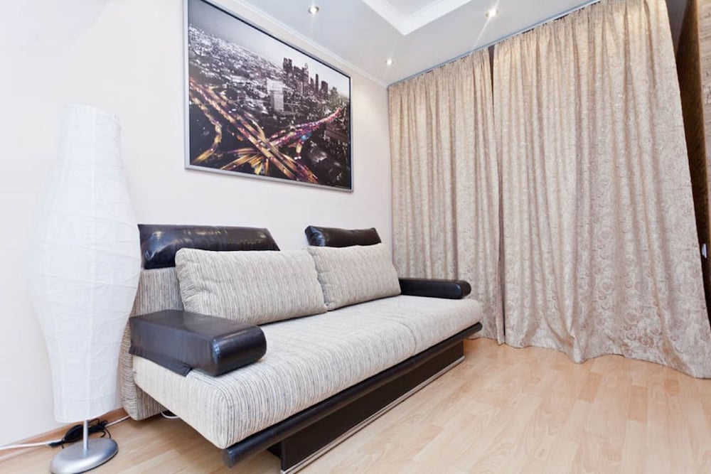 LUXKV Apartment on Nizhegorodskaya