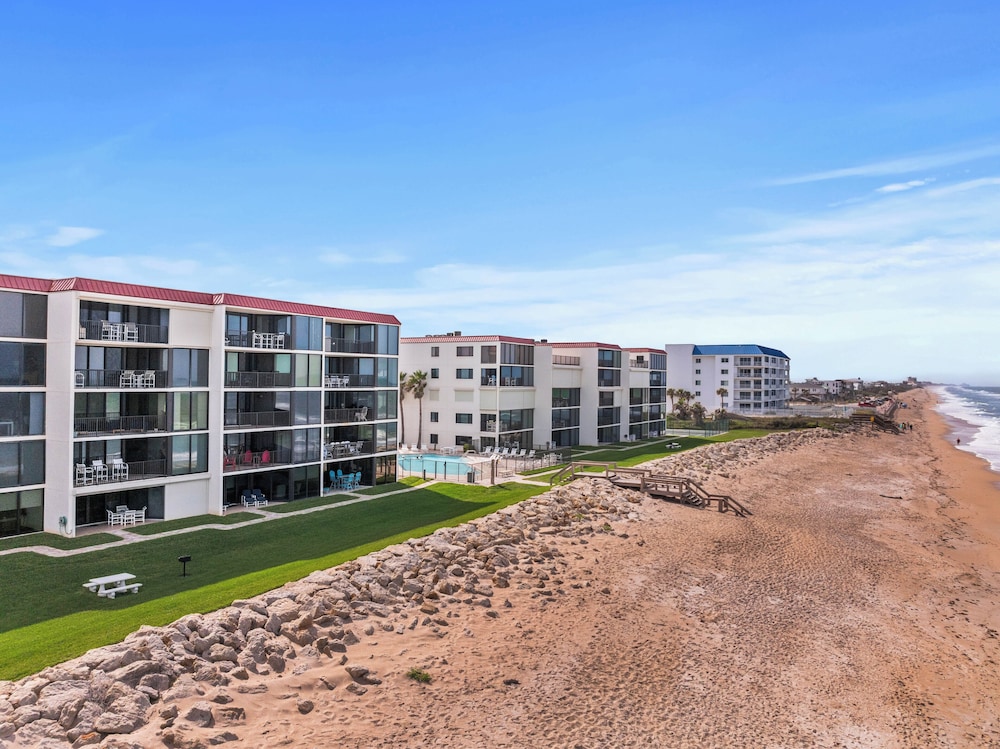 Ocean View 2B 2B Condo Pool New Smyrna FL