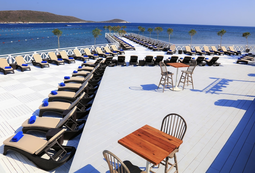 Design Plus Seya Beach Otel - Image 64