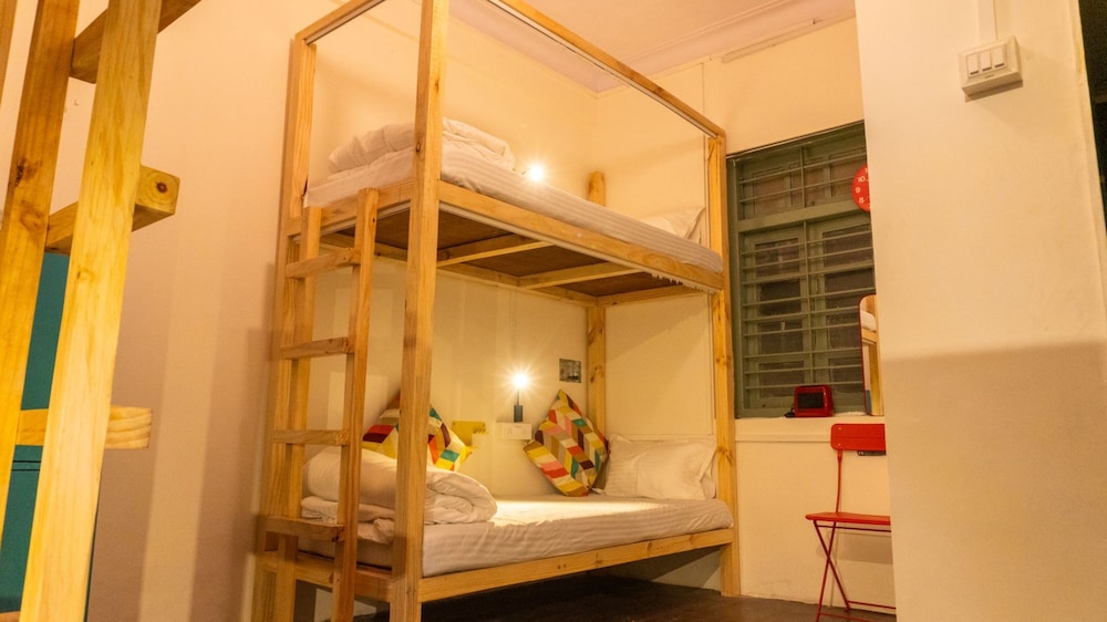 Locomo Hostel Mini - 9 mins from airport