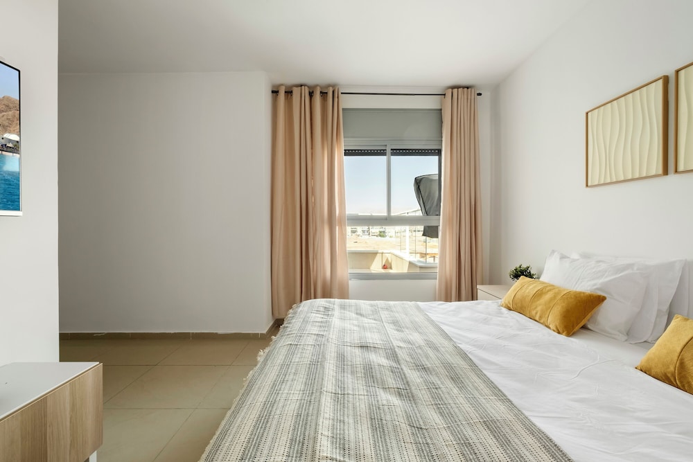 Sea View Beach Penthouse by Sea N' Rent