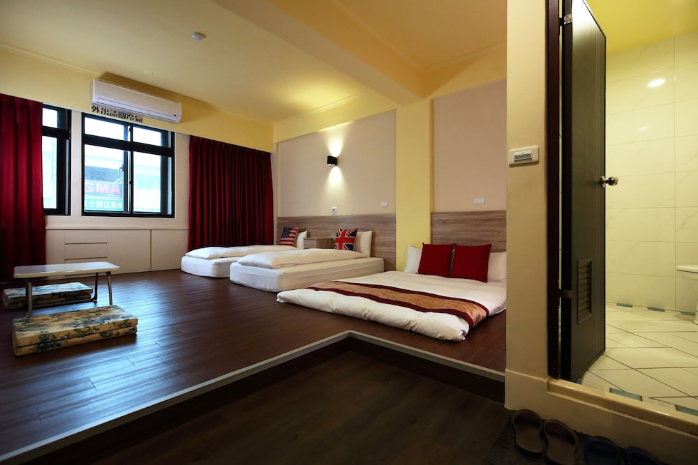 Corner House - Hostel