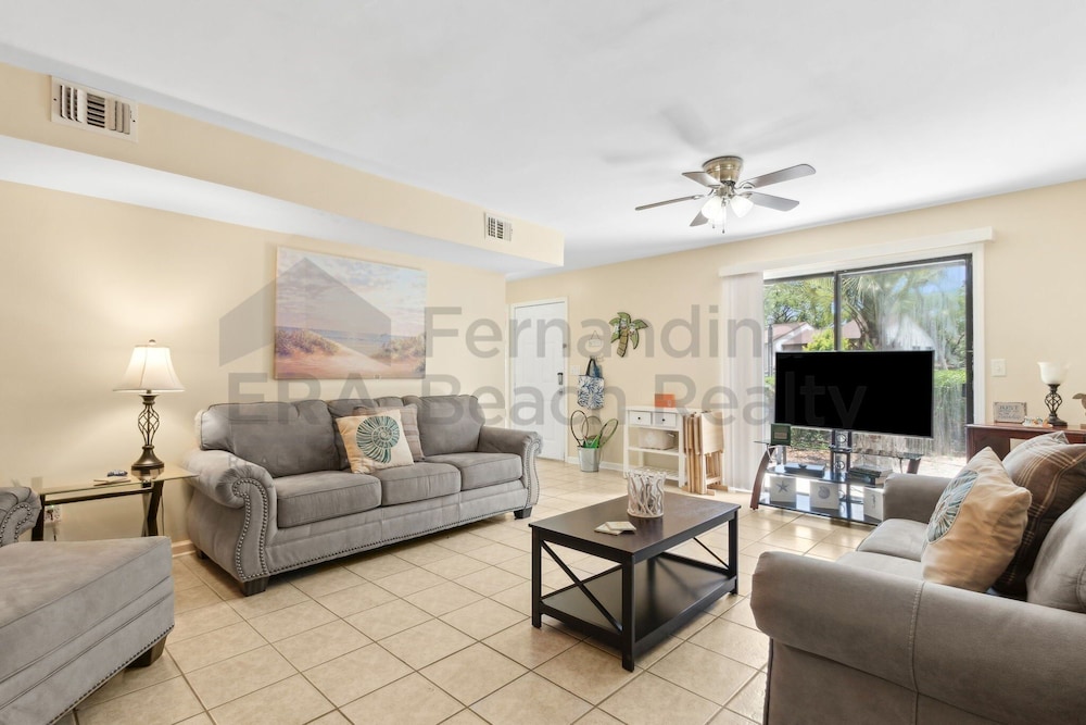 2622 Forest Ridge #c2 3 Bedroom Condo