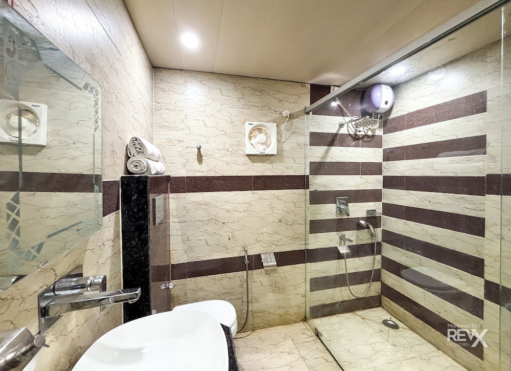 Hotel Diamond Palace