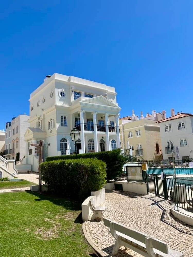 Old Village, Vilamoura Beautiful 3 Bed Townhouse