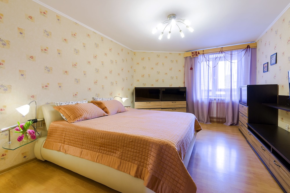Apartments on Pionerskaya