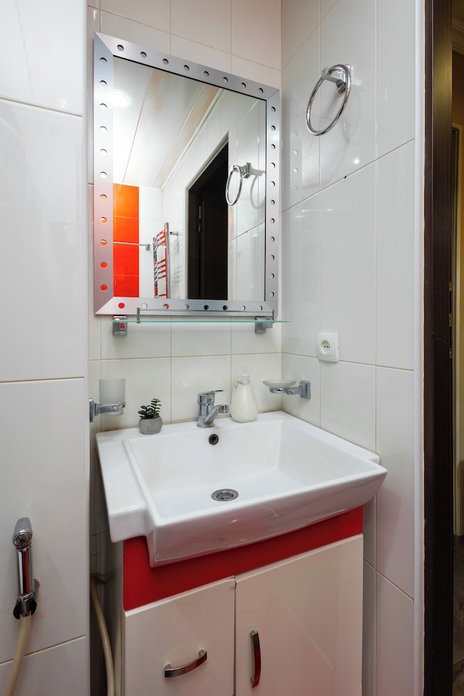 Apartments by Luxe Group KO100