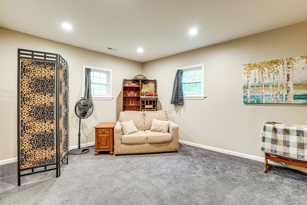 Otter Creek Rec Area On-site! Serene Family Home