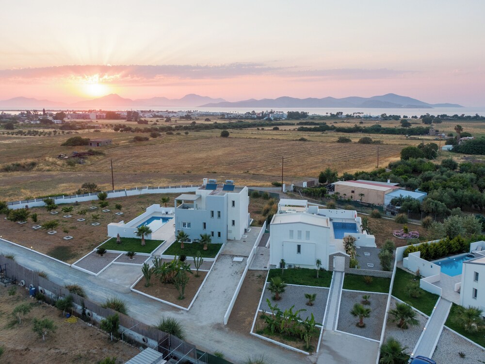 Design Villa With Private Pool and sea View