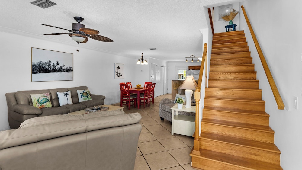Beachside Retreat With Pools & Local Dining + Free Attraction Tickets!