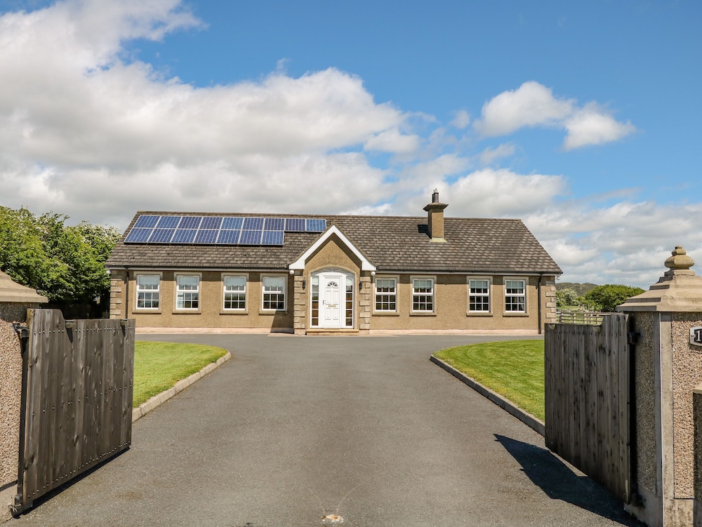 Willow Tree Farm House