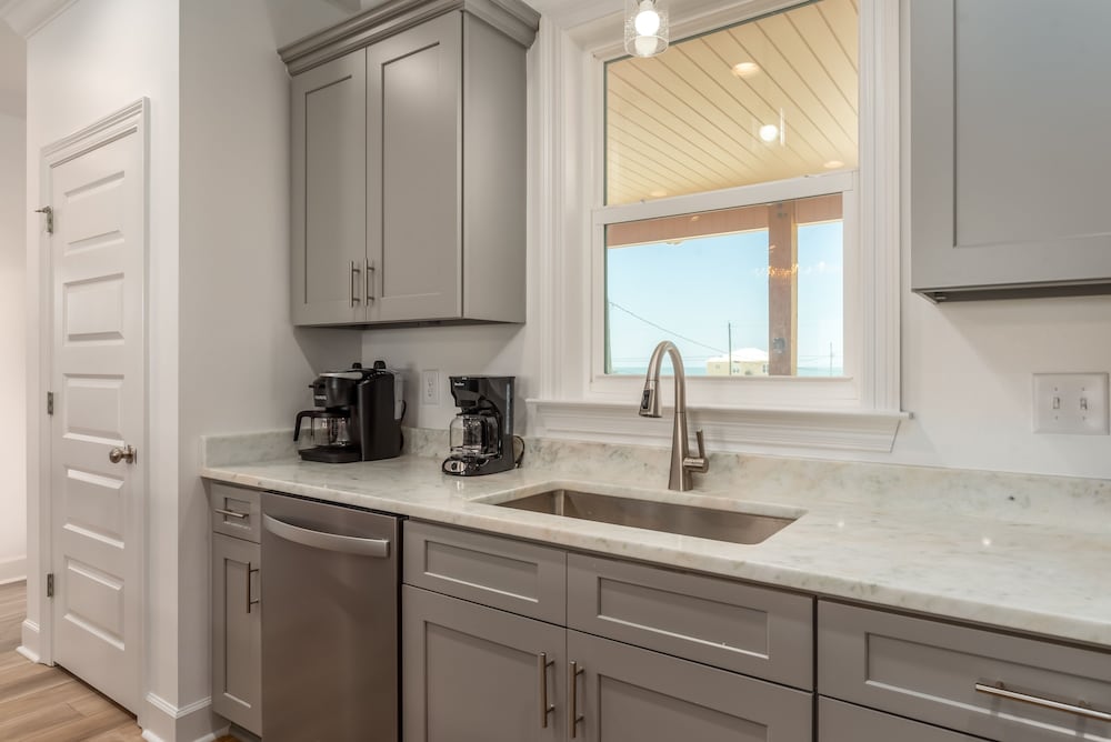Wine N' Sea - 2704 Bienville 5 Bedroom Home by RedAwning