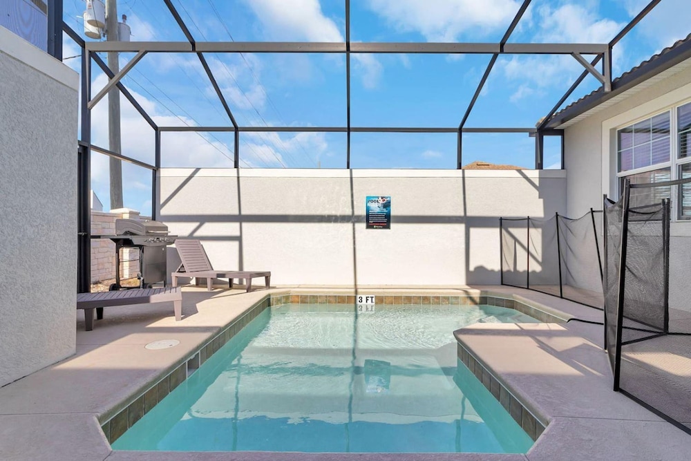 Your 5bdr House w Pool - 4959