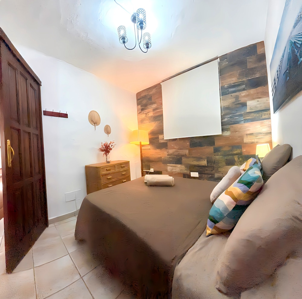 Villa Medinilla With Private Pool in Conil