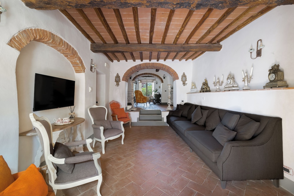 Villa Chianti With Exclusive Pool And Typical Barn