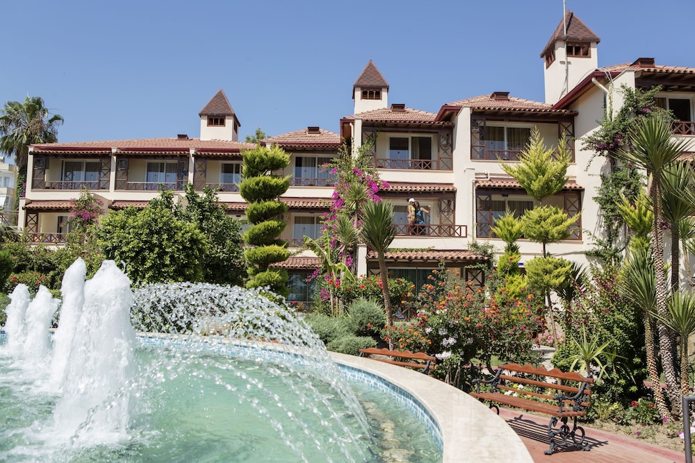 Saphir Hotel & Villas