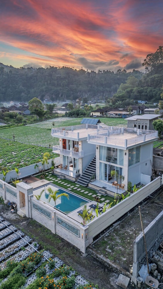 Hayana Villa