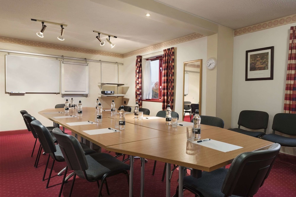 Worcester Vacations - Days Inn by Wyndham Tewkesbury Strensham - Property Image 5