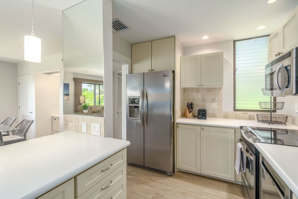 Luxurious Oceanfront Condo at Wailea Elua Village - Unit 1201, Central AC, Wi-fi
