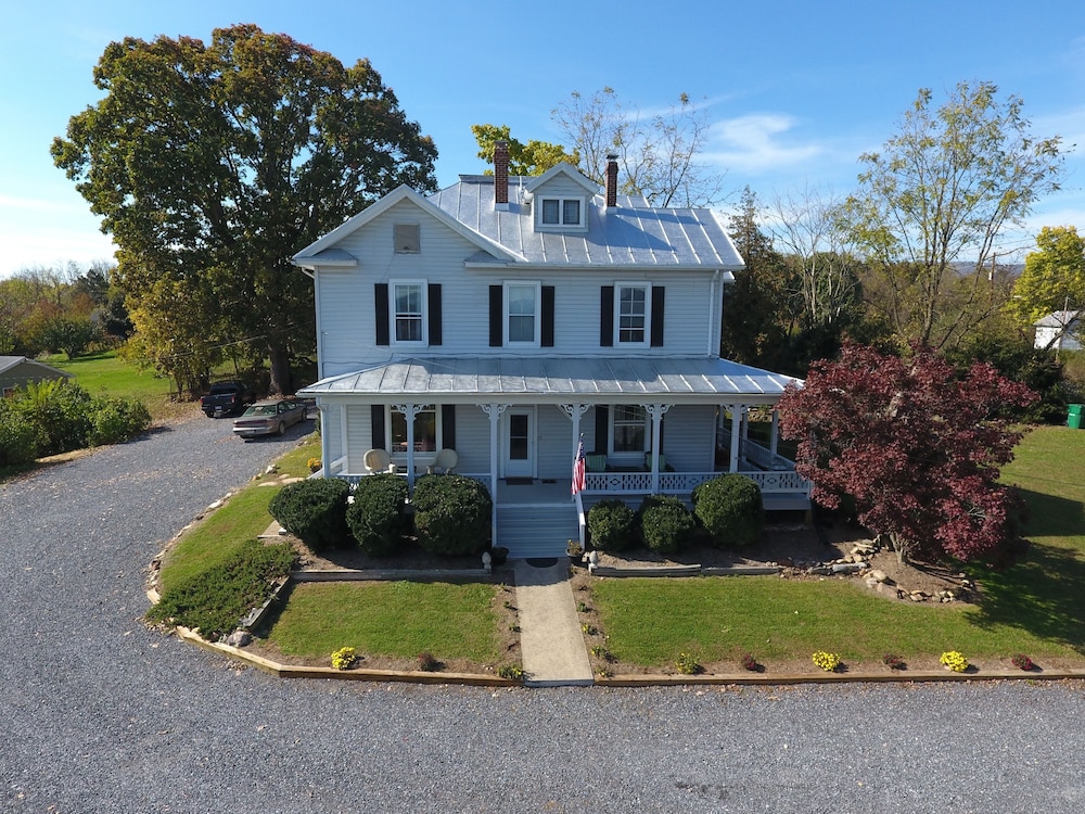 Hotel Mayneview B&B - Image 1