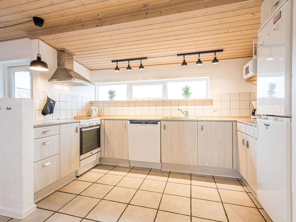 8 Person Holiday Home in Hvide Sande view 4