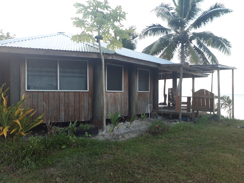 Vaiula Beach Fales view 5