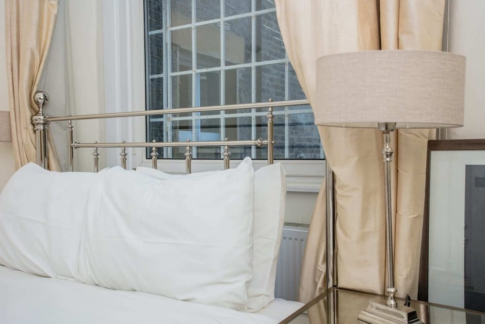 Cozy 1 Bedroom Apartment near Harrods, Knightsbridge