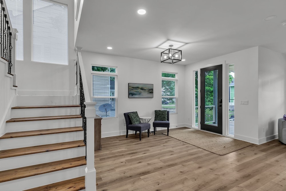 Brand-new 4br Unique Design Near Downtown Indy 4 Bedroom Home