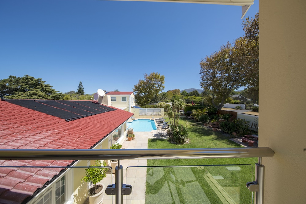 Constantia Cottages