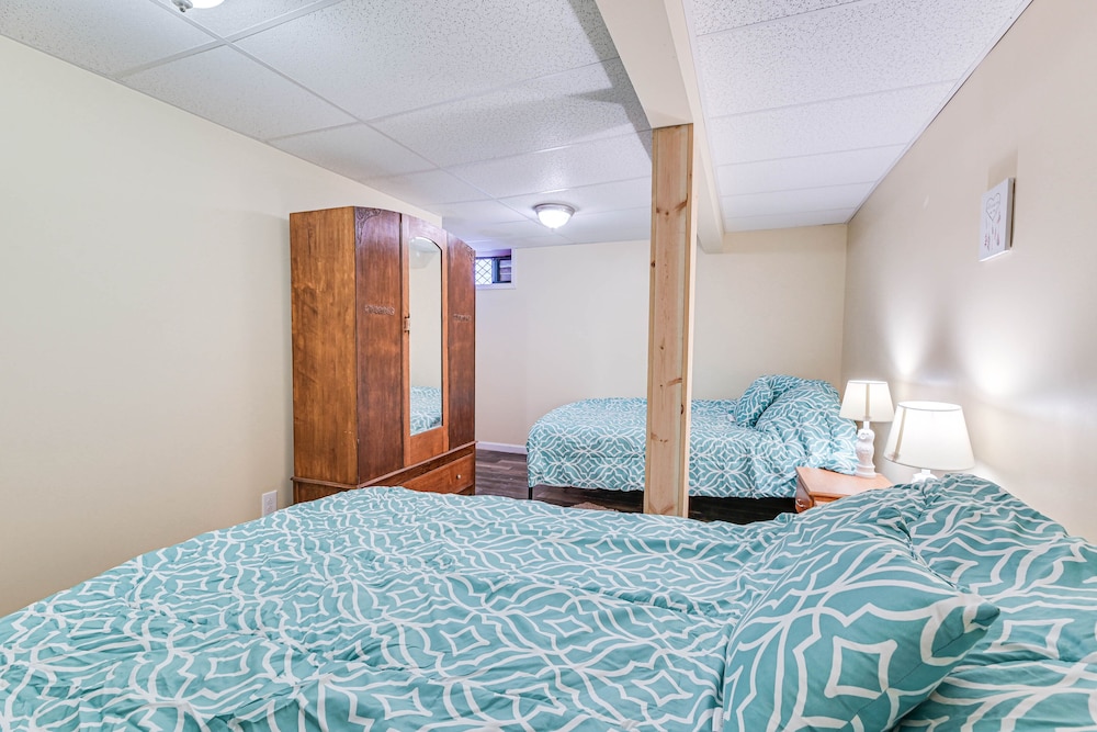Pet-friendly New York Escape w/ Deck & Lake Views! view 4