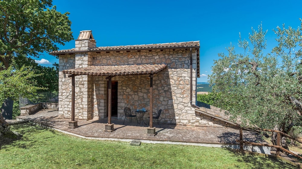 Casale Sally 6 Emma Villas
