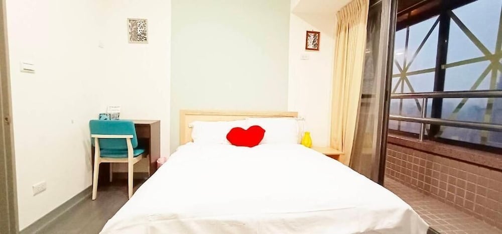 Hula Hotel - Hostel
