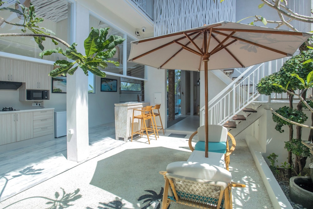 Island Style Retreat