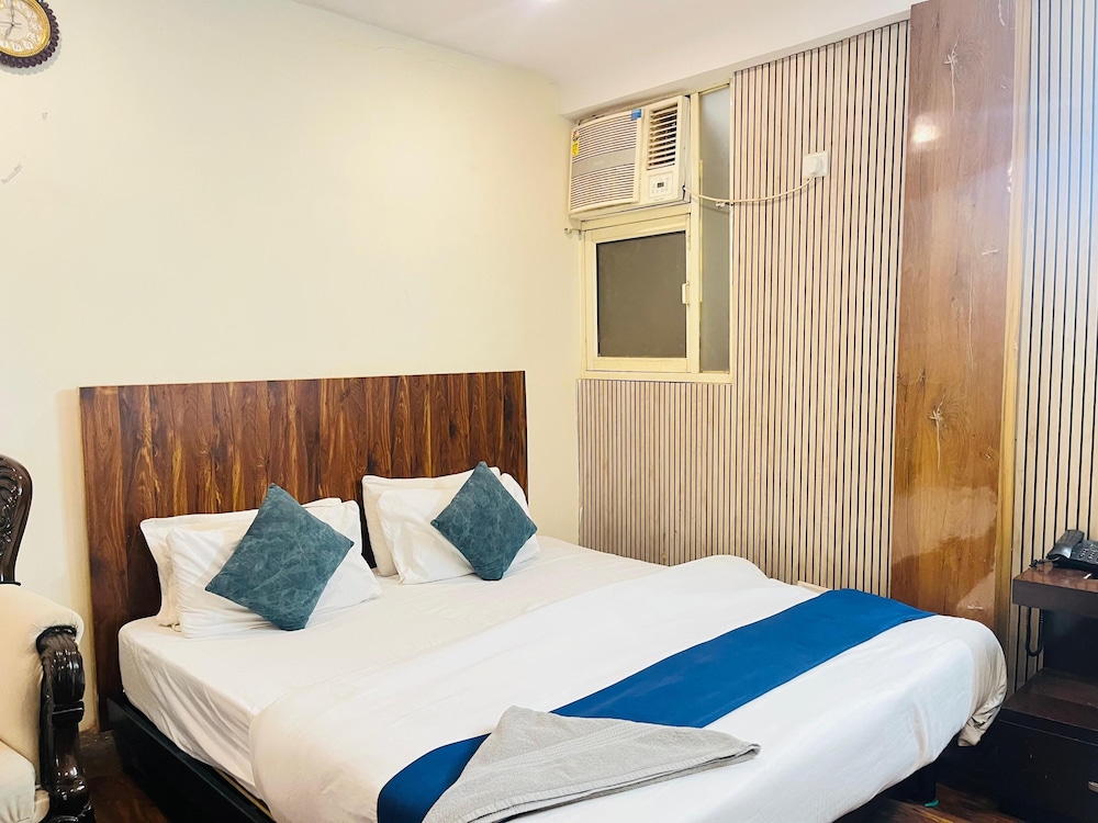 Roomshala Hotel Green Valley