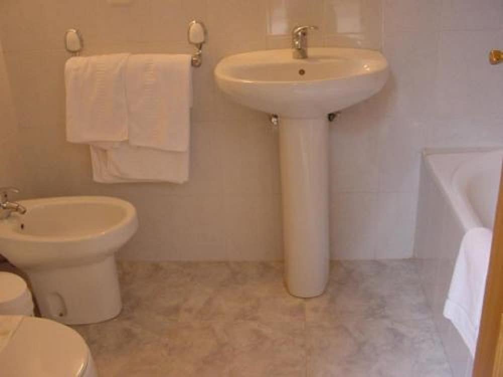 Hotel La Mora - Property Image 16