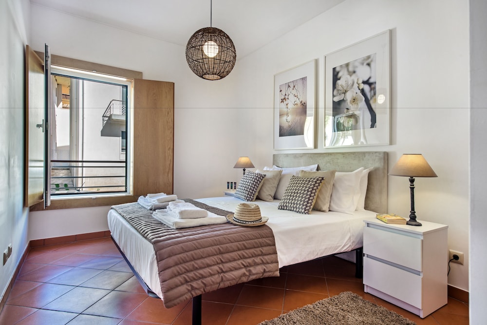 Santa Luzia Residence by MarsAlgarve