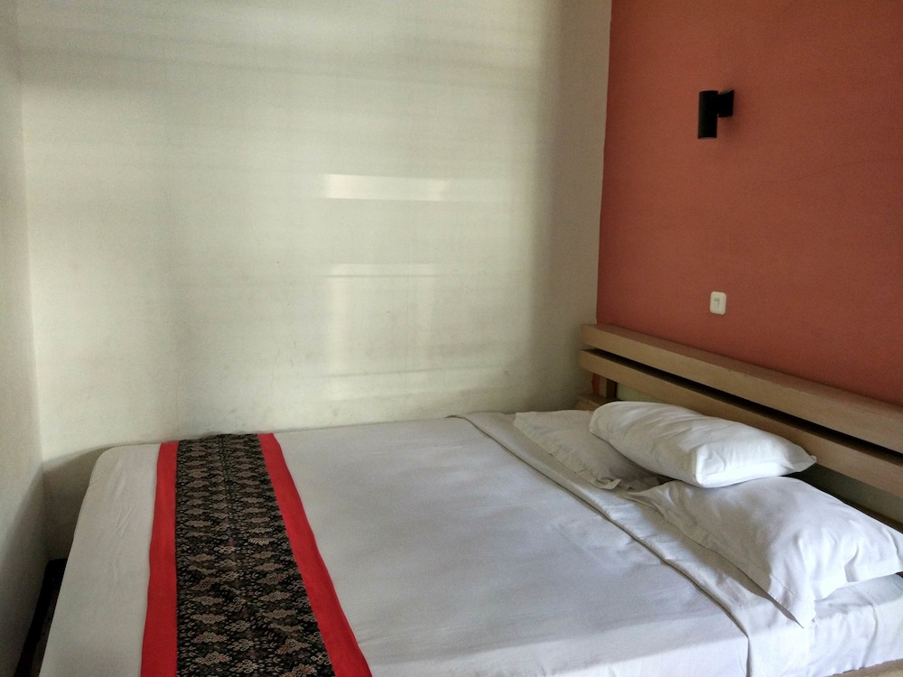 Rumah Tawa Guesthouse 2 view 3