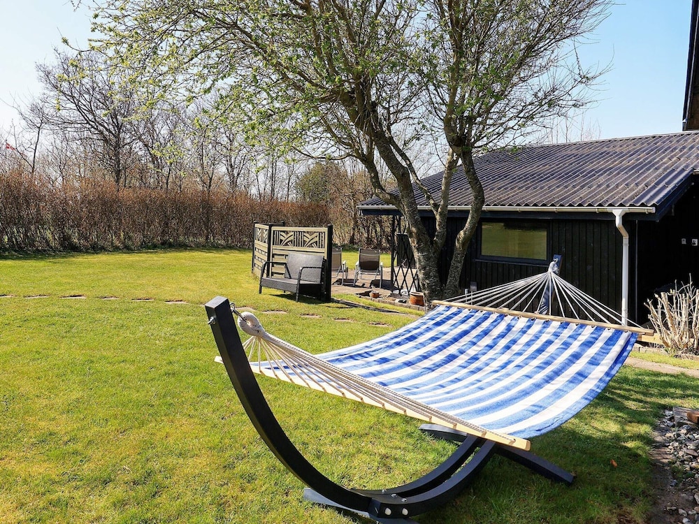 6 Person Holiday Home in Vinderup view 4