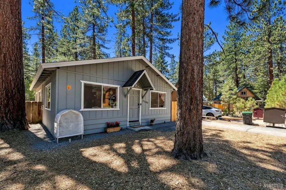 3300 Cape Horn 3 Bedroom Home