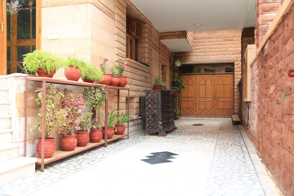 Apnayt Villa
