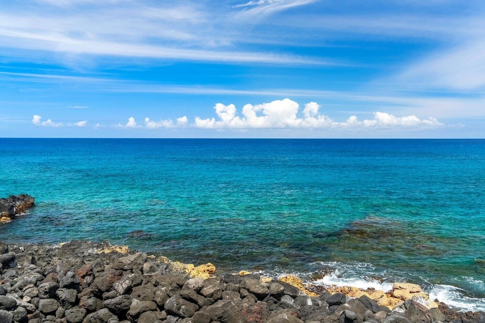 Spectacular Ocean Views - Close to Town - Free Concierge - Vrkcv