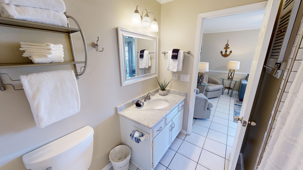 Sandpiper Cove 4203 1 Bedroom Condo by RedAwning view 2