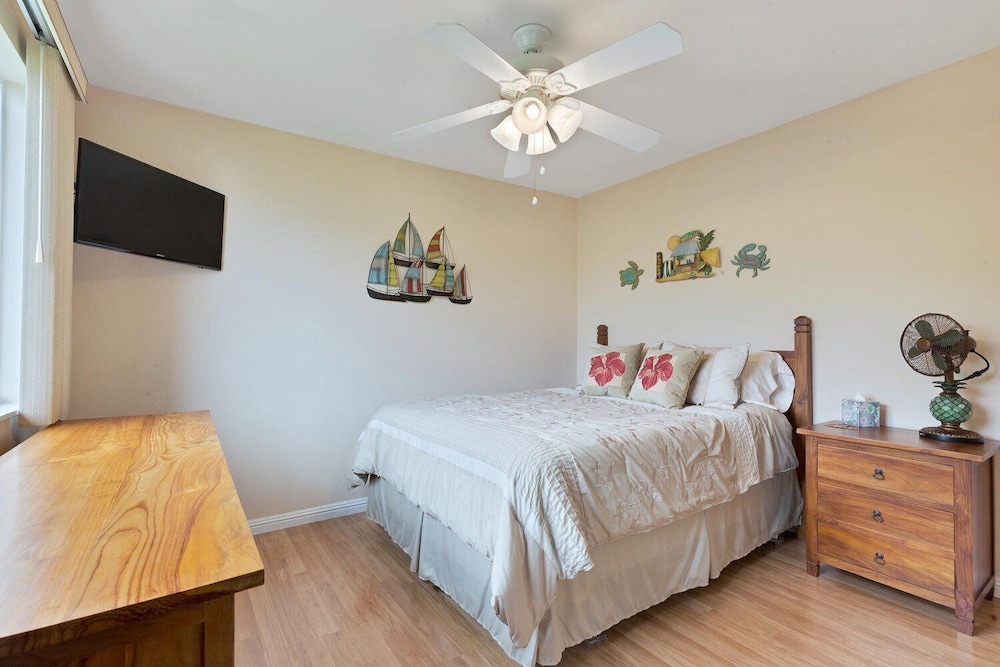 Ocean View - Steps From Kahalu'u Beach - Wifi- Vrkcv
